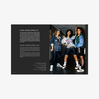 EINE STADT WIRD BUNT. - Ausstellungskatalog