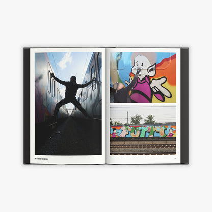 ART IN TRANSIT AND BEYOND – Hallenkunst Katalog