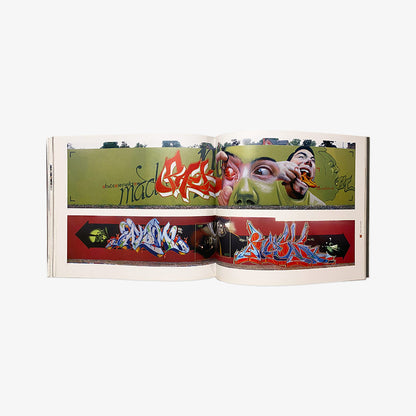 [USED] Ma'Claim - Finest photorealistic Graffiti (2006)